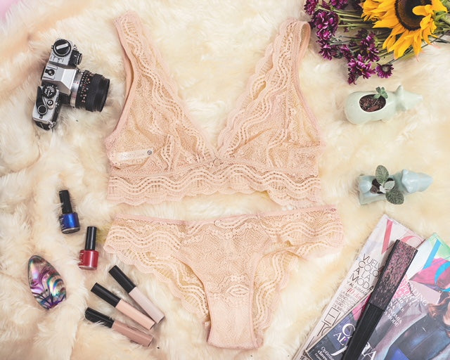 Conjunto de encaje beige santolina-9872